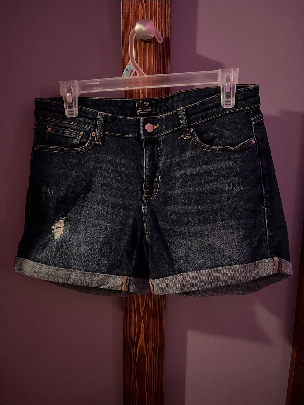 Gap 1969 sexy boyfriend Dark Wash Denim Roll-Cuff Women's Shorts
